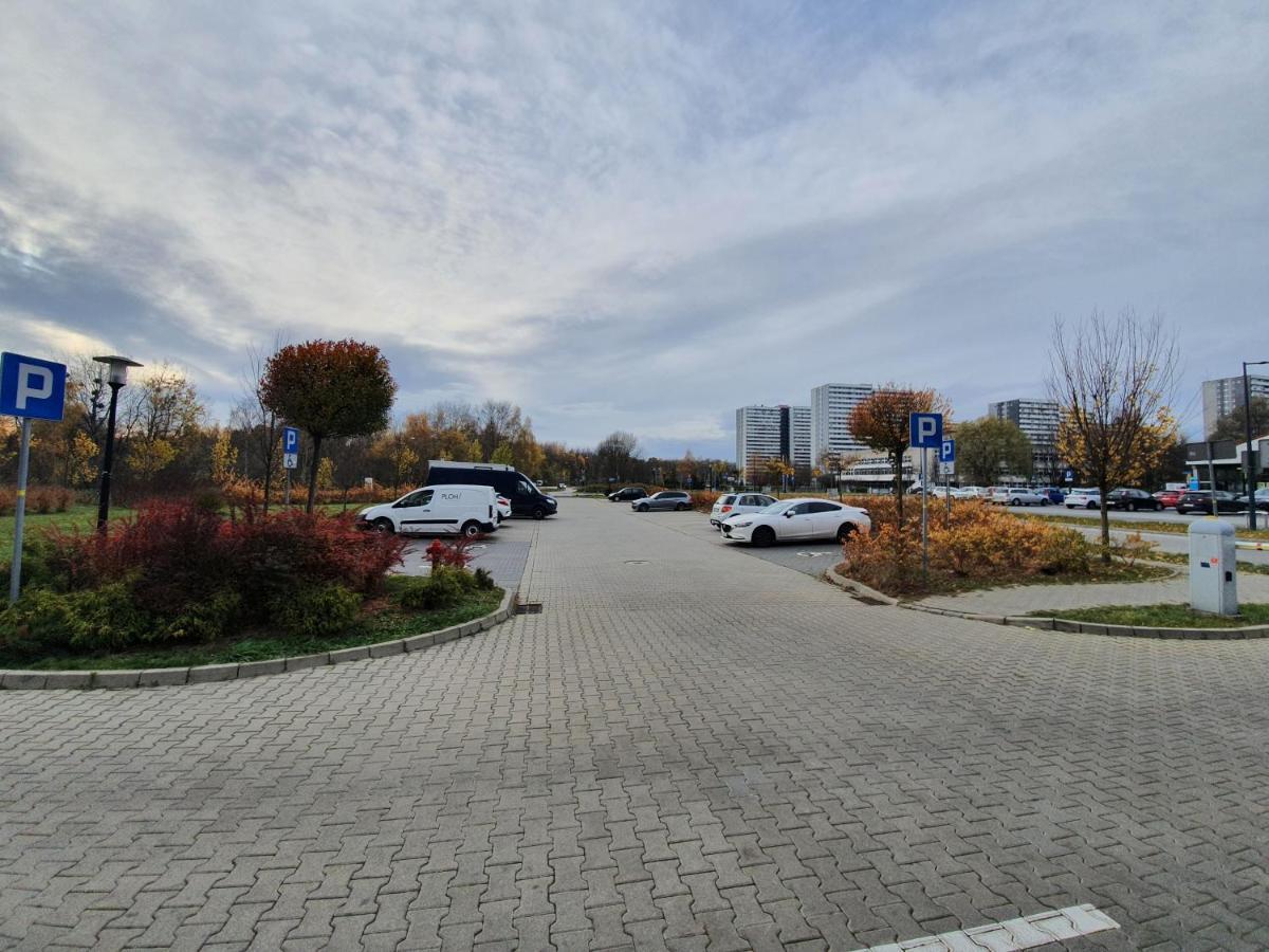 Apartament Wsrod 1000Cy Swiatel - Z Parkingiem W Hali Garazowej- Duzy Balkon Z Lezakami - Piekny Widok Noca Na Panorame Tysiaclecia カトヴィツェ エクステリア 写真