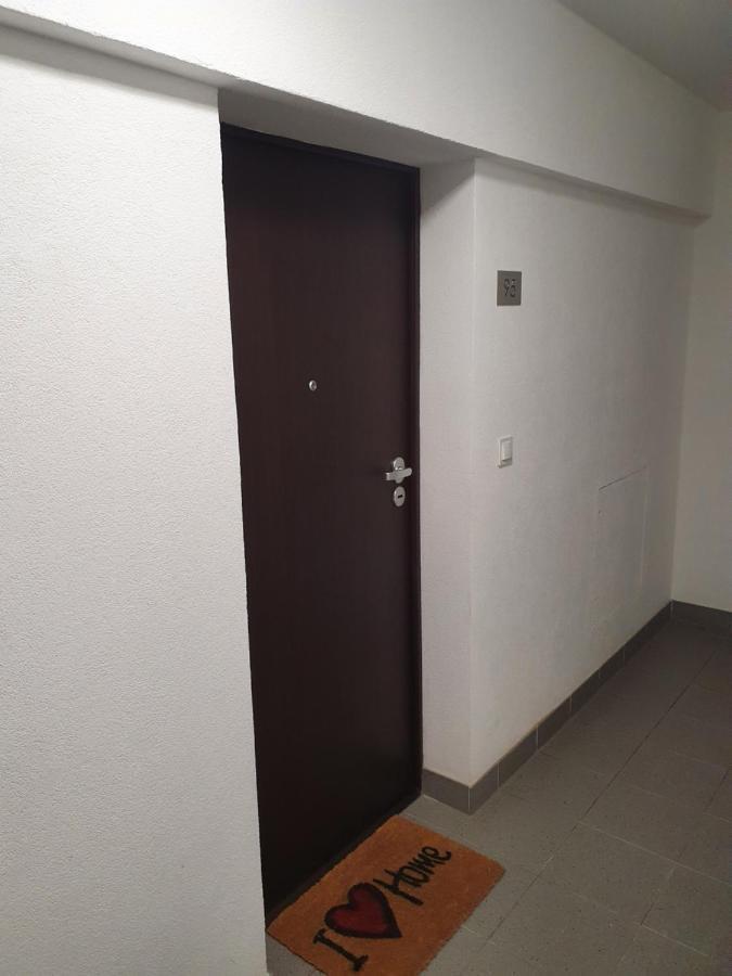Apartament Wsrod 1000Cy Swiatel - Z Parkingiem W Hali Garazowej- Duzy Balkon Z Lezakami - Piekny Widok Noca Na Panorame Tysiaclecia カトヴィツェ エクステリア 写真