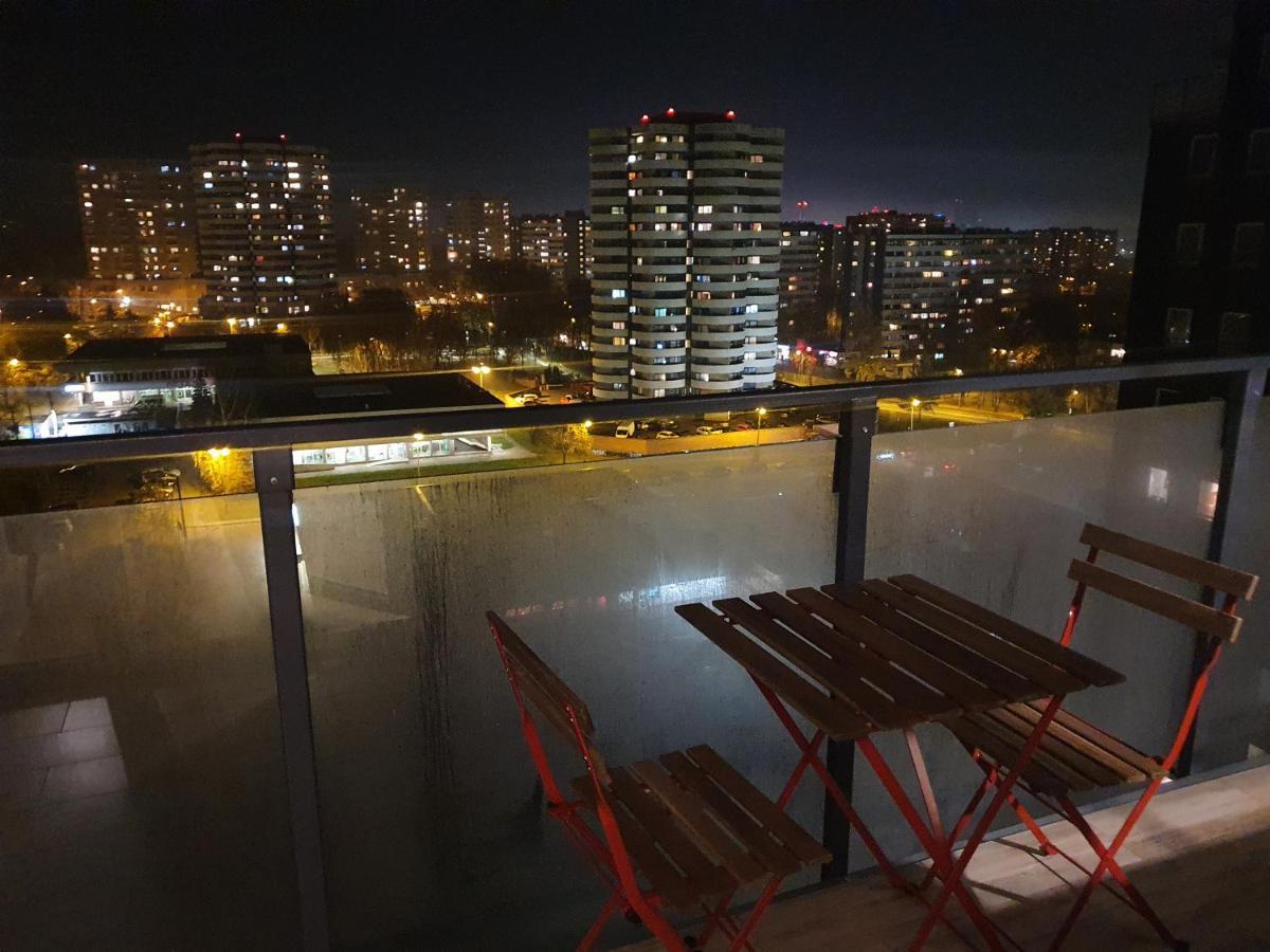 Apartament Wsrod 1000Cy Swiatel - Z Parkingiem W Hali Garazowej- Duzy Balkon Z Lezakami - Piekny Widok Noca Na Panorame Tysiaclecia カトヴィツェ エクステリア 写真