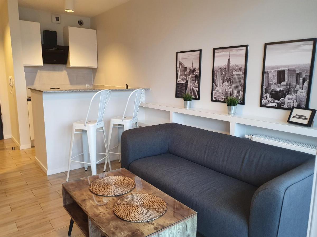 Apartament Wsrod 1000Cy Swiatel - Z Parkingiem W Hali Garazowej- Duzy Balkon Z Lezakami - Piekny Widok Noca Na Panorame Tysiaclecia カトヴィツェ エクステリア 写真