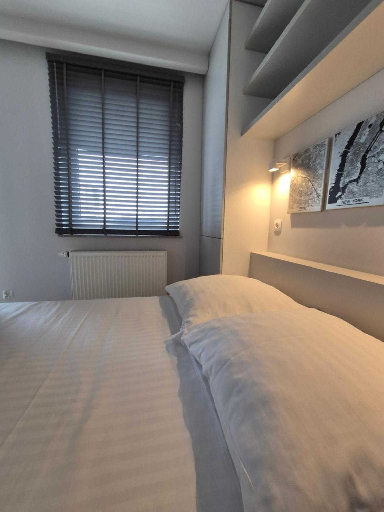Apartament Wsrod 1000Cy Swiatel - Z Parkingiem W Hali Garazowej- Duzy Balkon Z Lezakami - Piekny Widok Noca Na Panorame Tysiaclecia カトヴィツェ エクステリア 写真
